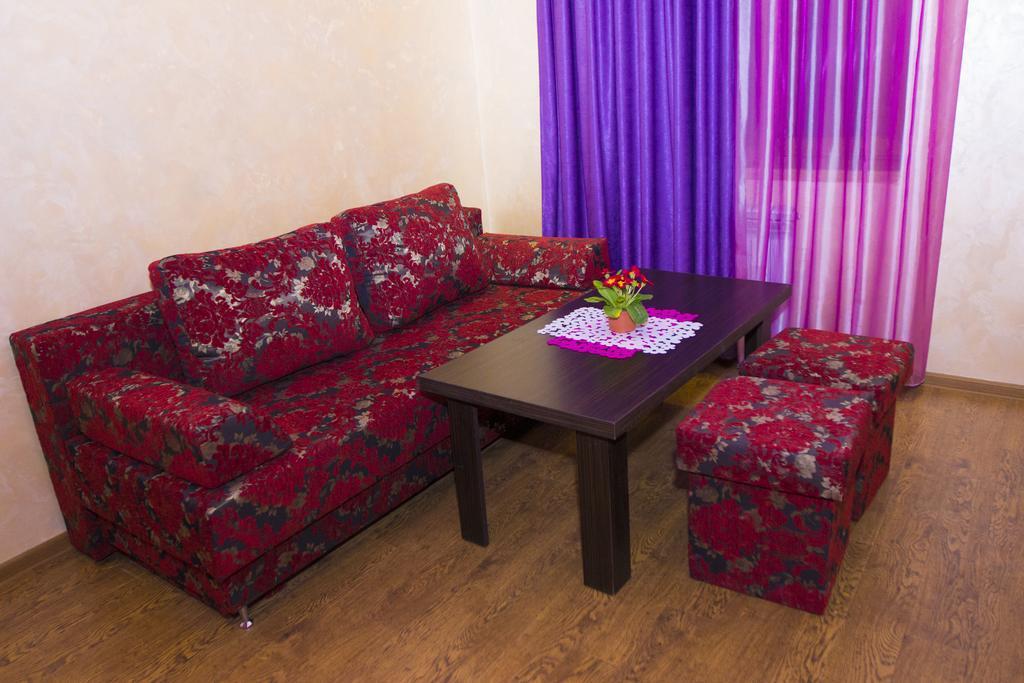 Planet Hotel Ereván Habitación foto