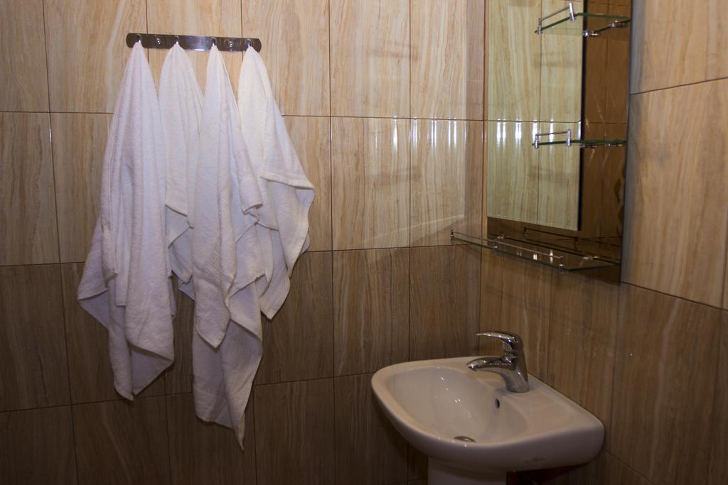 Planet Hotel Ereván Habitación foto